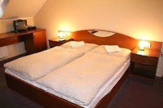Hotel U Hvezdy ปราก ภายนอก รูปภาพ